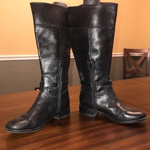 Black leather knee boots